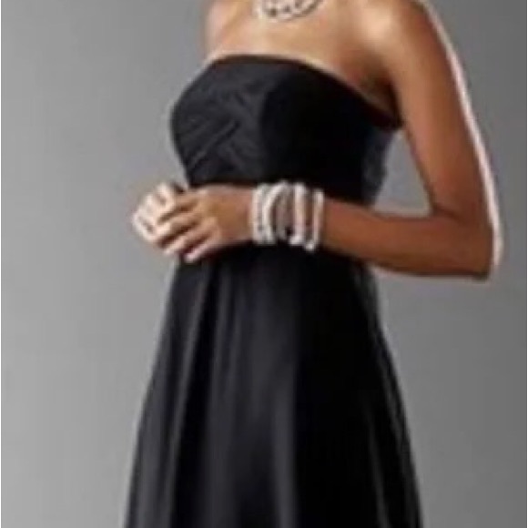 White House Black Market Dresses & Skirts - WHITE HOUSE BLACK MARKET: BLACK SILK STRAPLESS DRESS SIZE 12